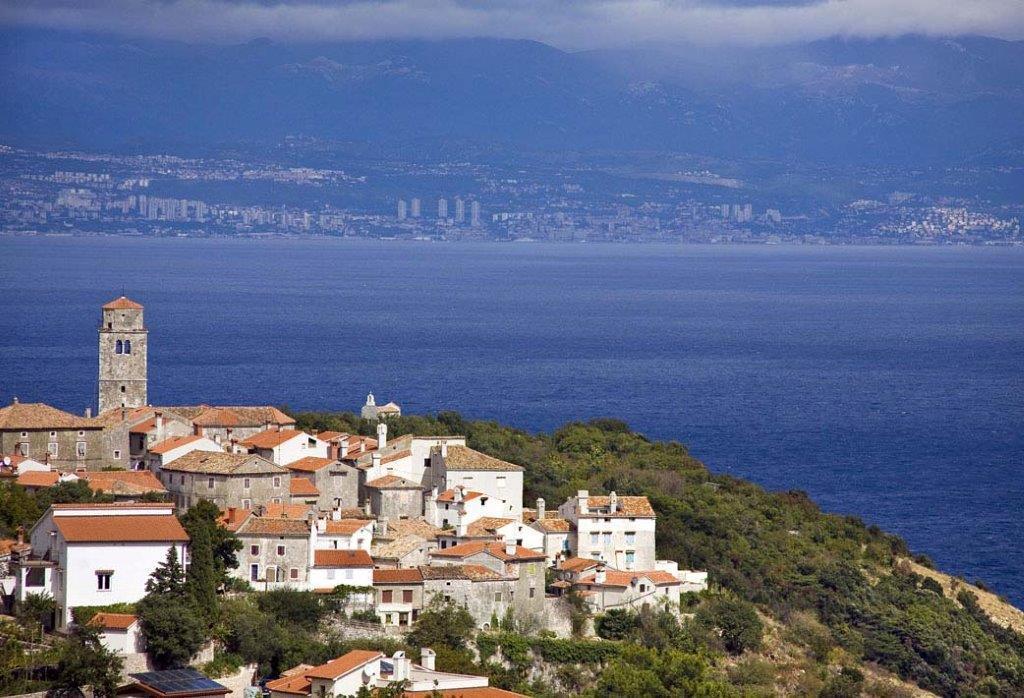 Apartments Franelli Brseč Oda fotoğraf